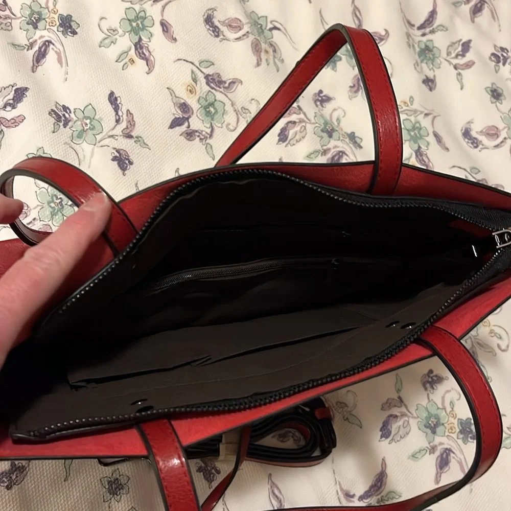 NWOT red (faux?) leather tote with zipper and pockets. - Picture 5 of 10
